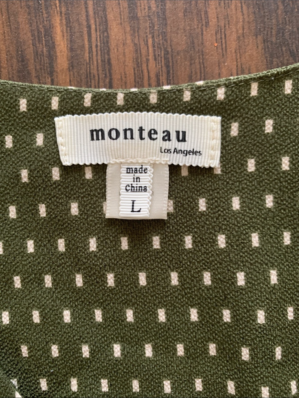 Monteau  Los Angeles Olive Dot V-Neck Midi Dress - Picture 3 of 8